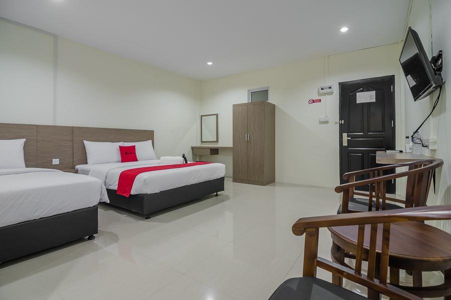 Hotel Reddoorz @ Baloi Batam Esterno foto